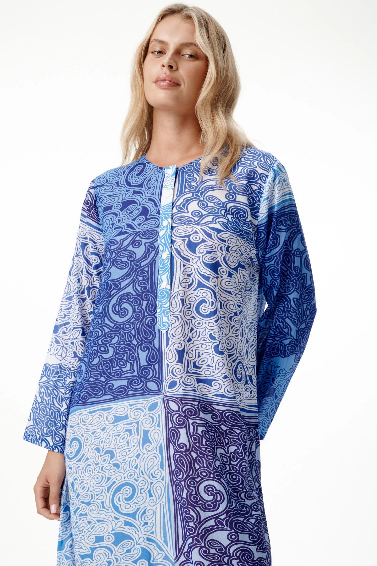 oneseason Llew Maxi Dress in Blue Mosaic