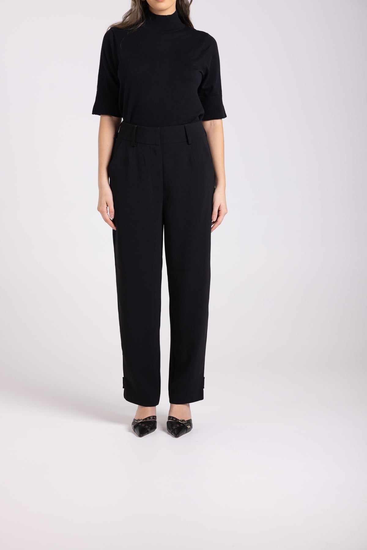 Two-T's 7/8 Pant With Buttons on Leg in Black