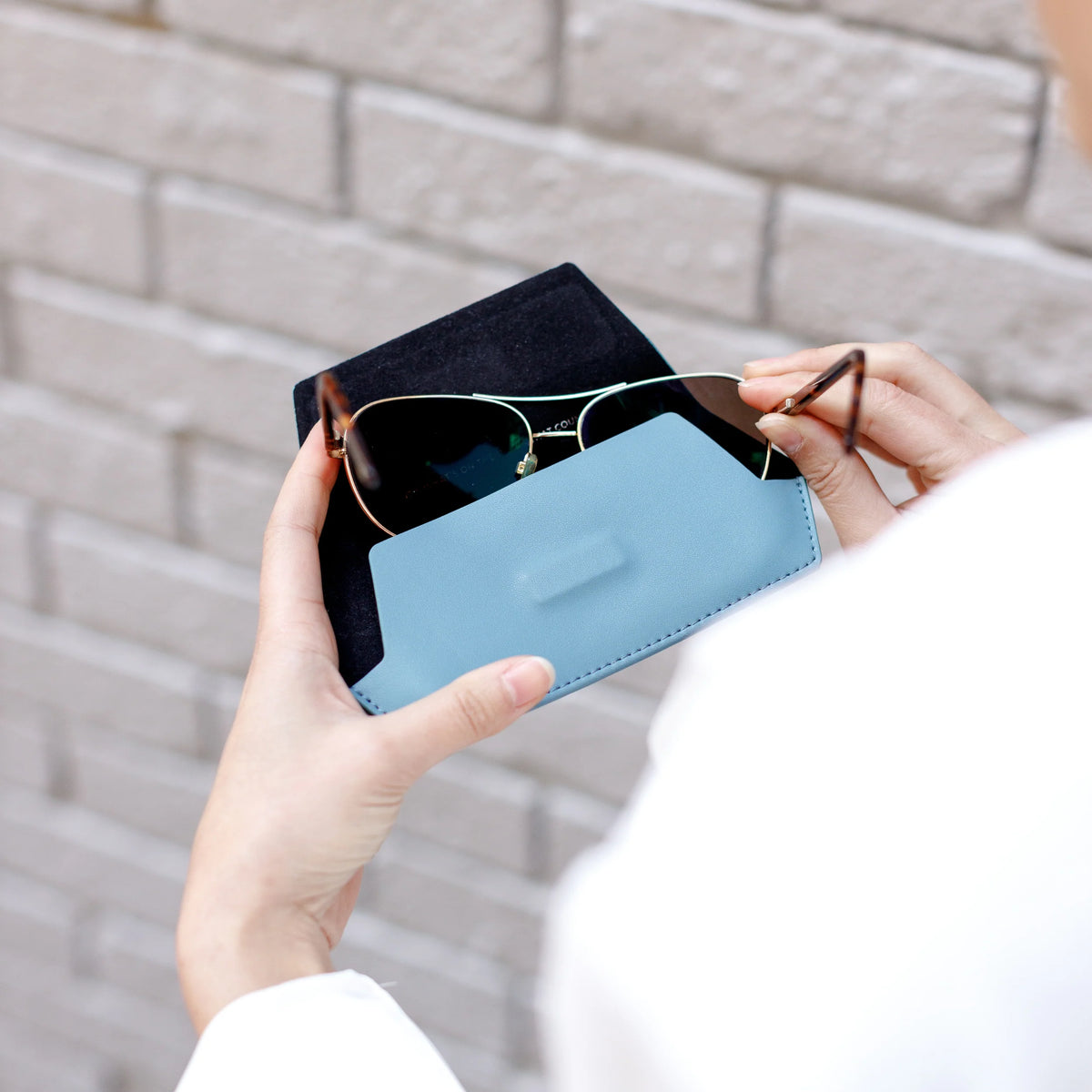 FOX and LEO Slimline Glasses Case in Teal