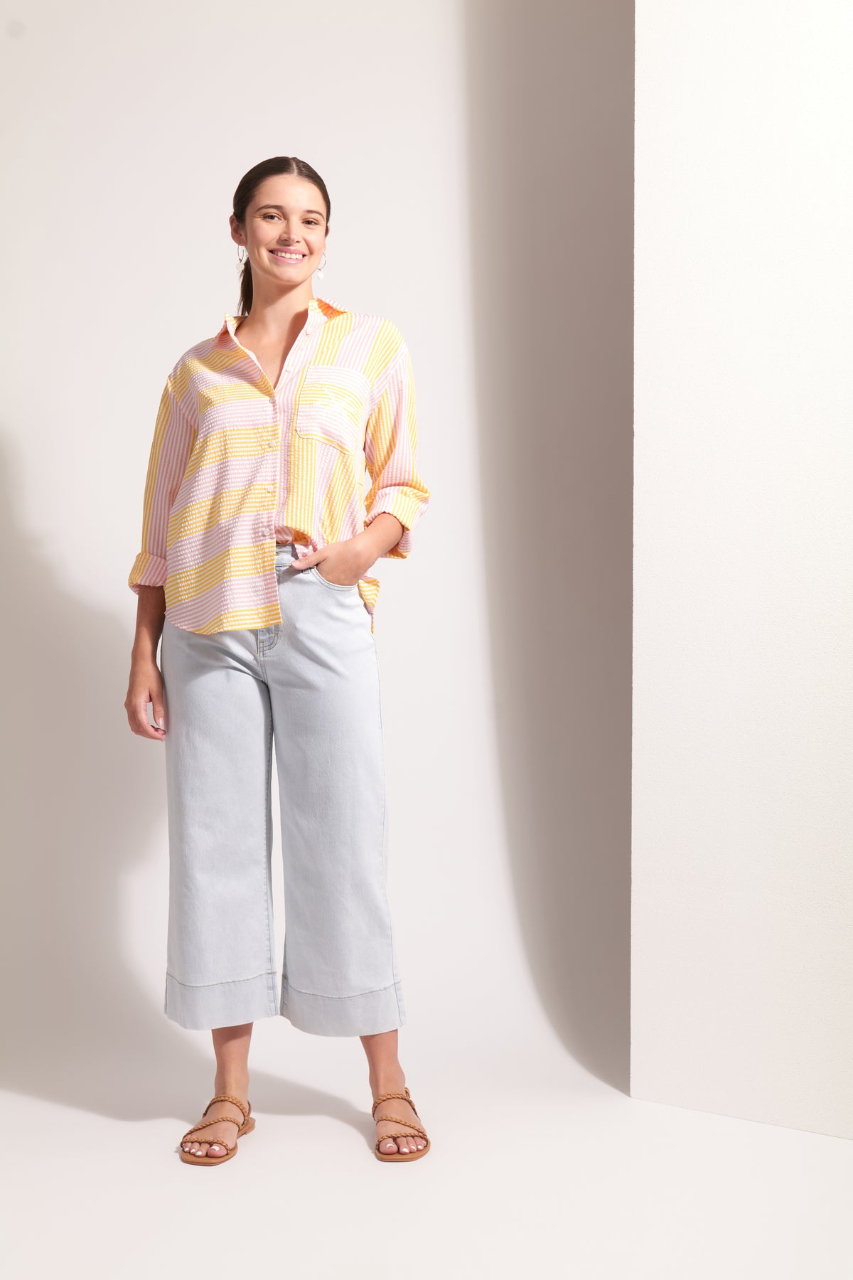 Foil Jean Queen Crop in Bleach Wash