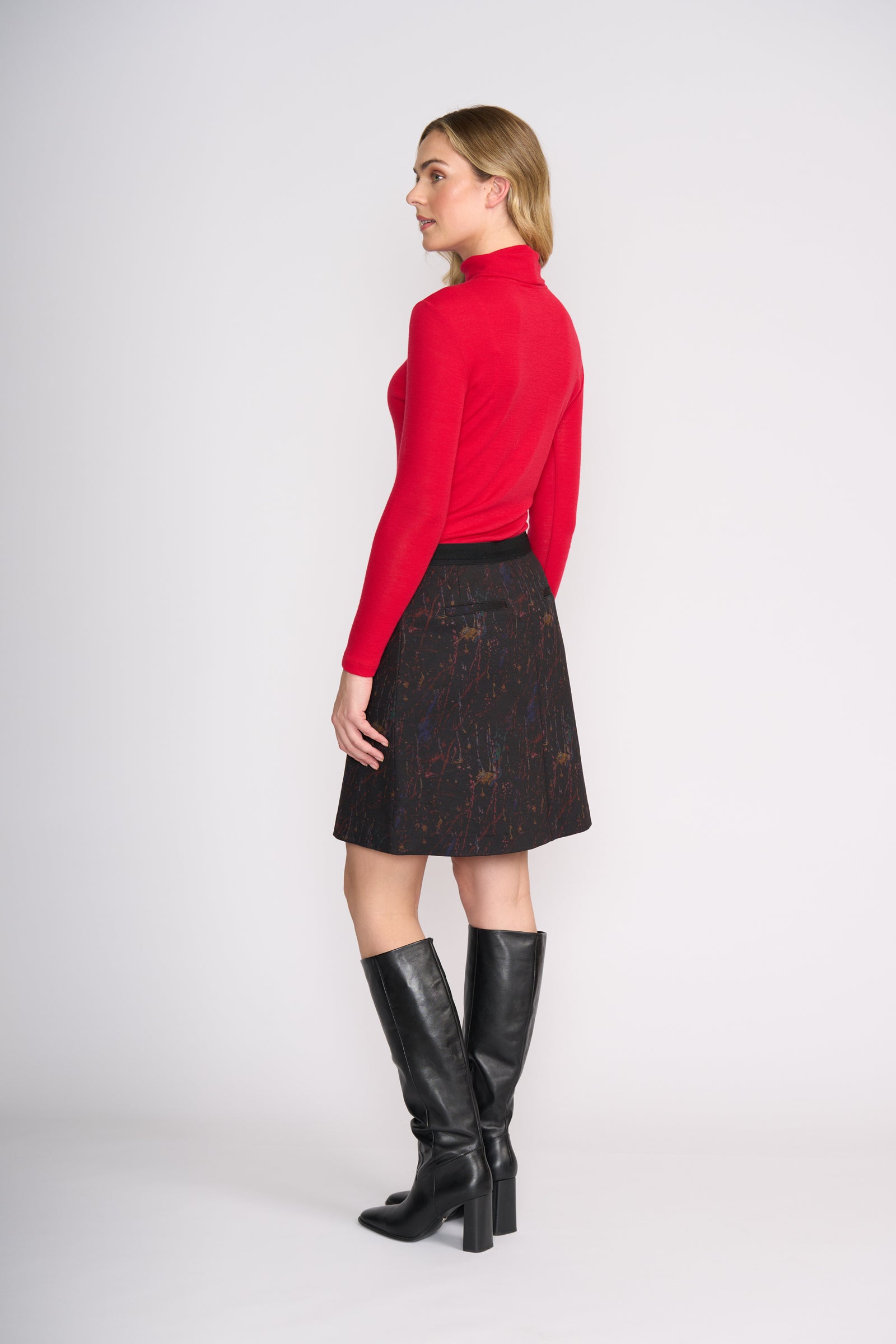 Foil Go To Skirt in Artful