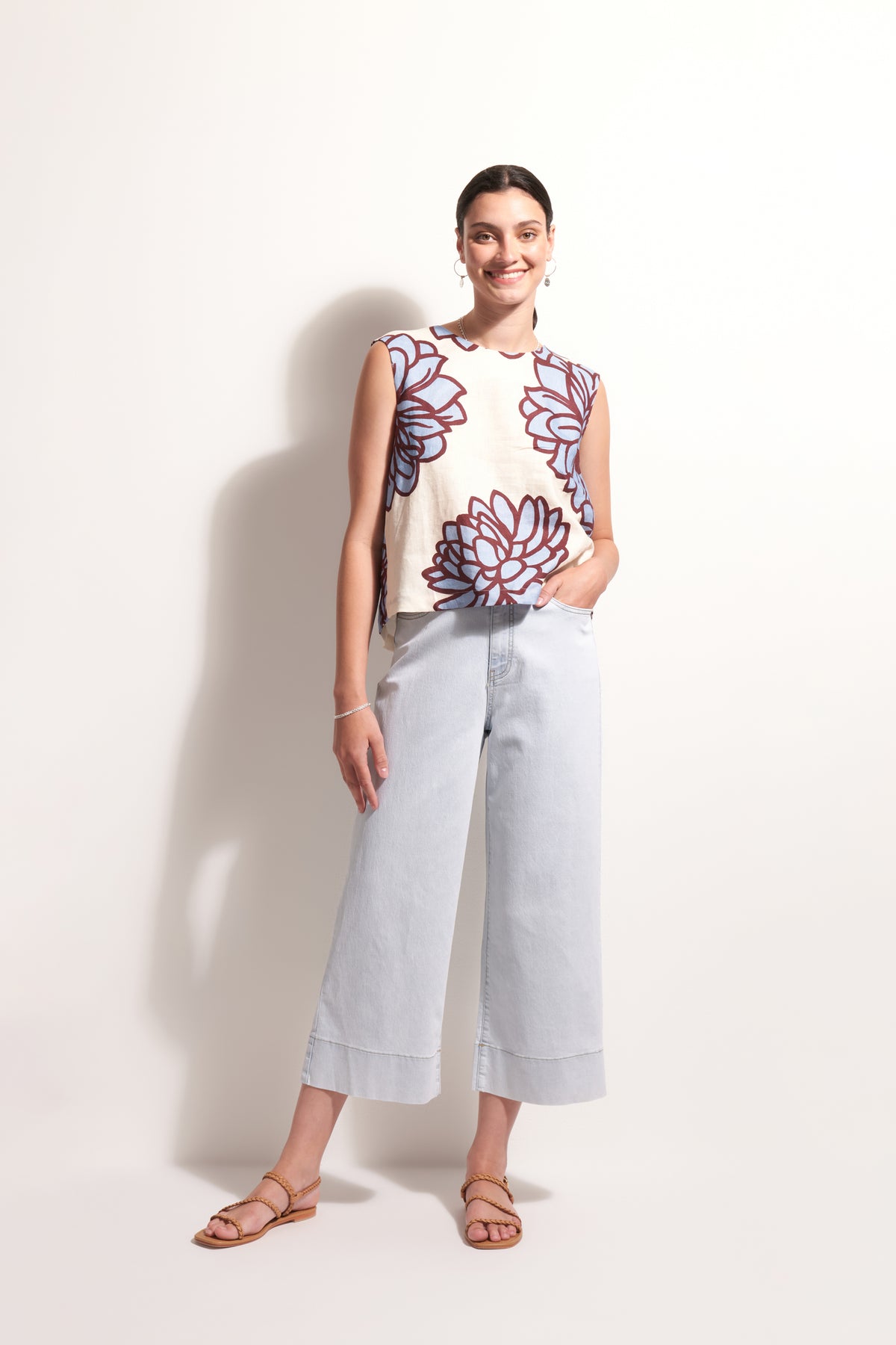 Foil Jean Queen Crop in Bleach Wash