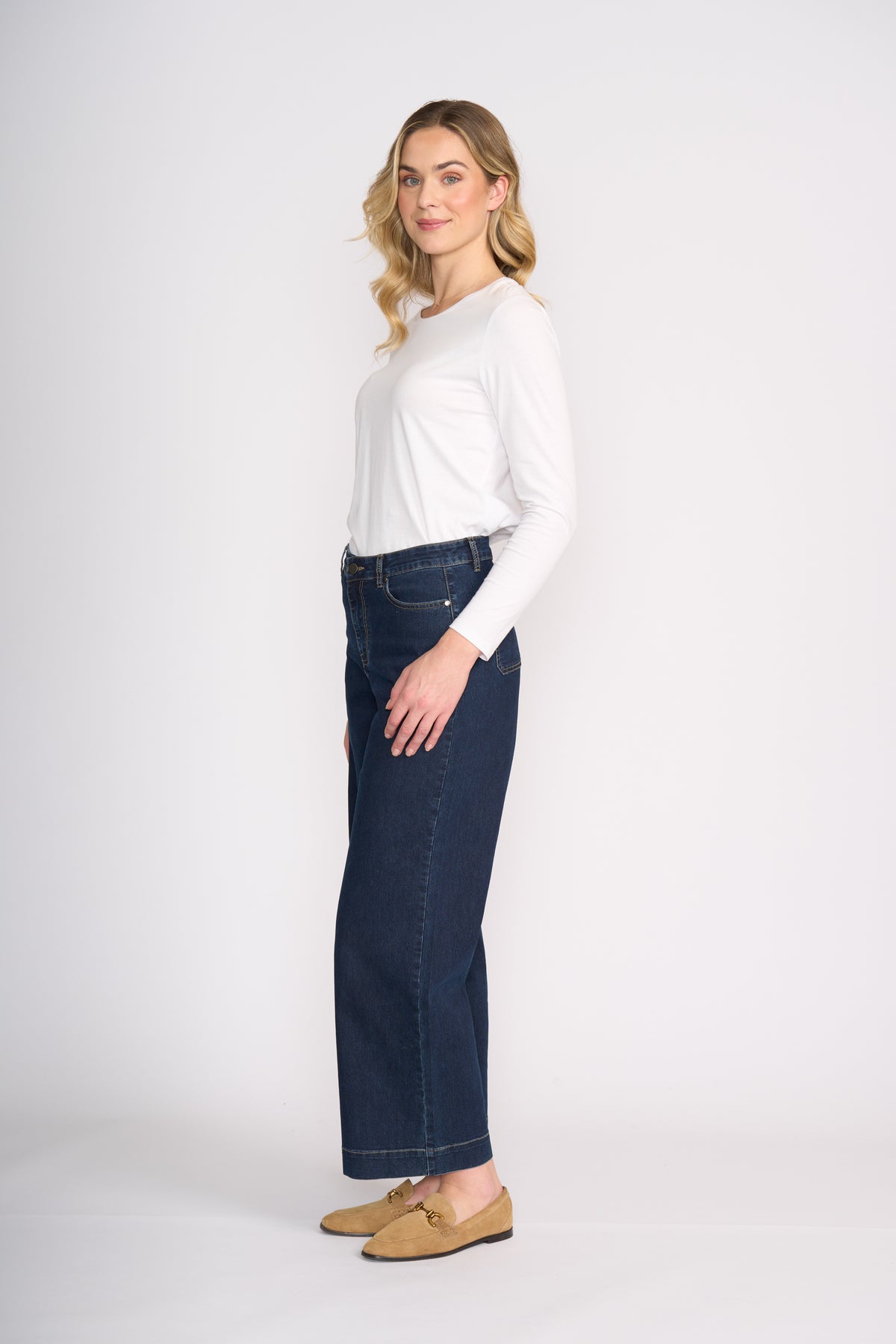 Foil Jean Queen Jean in Dark Wash
