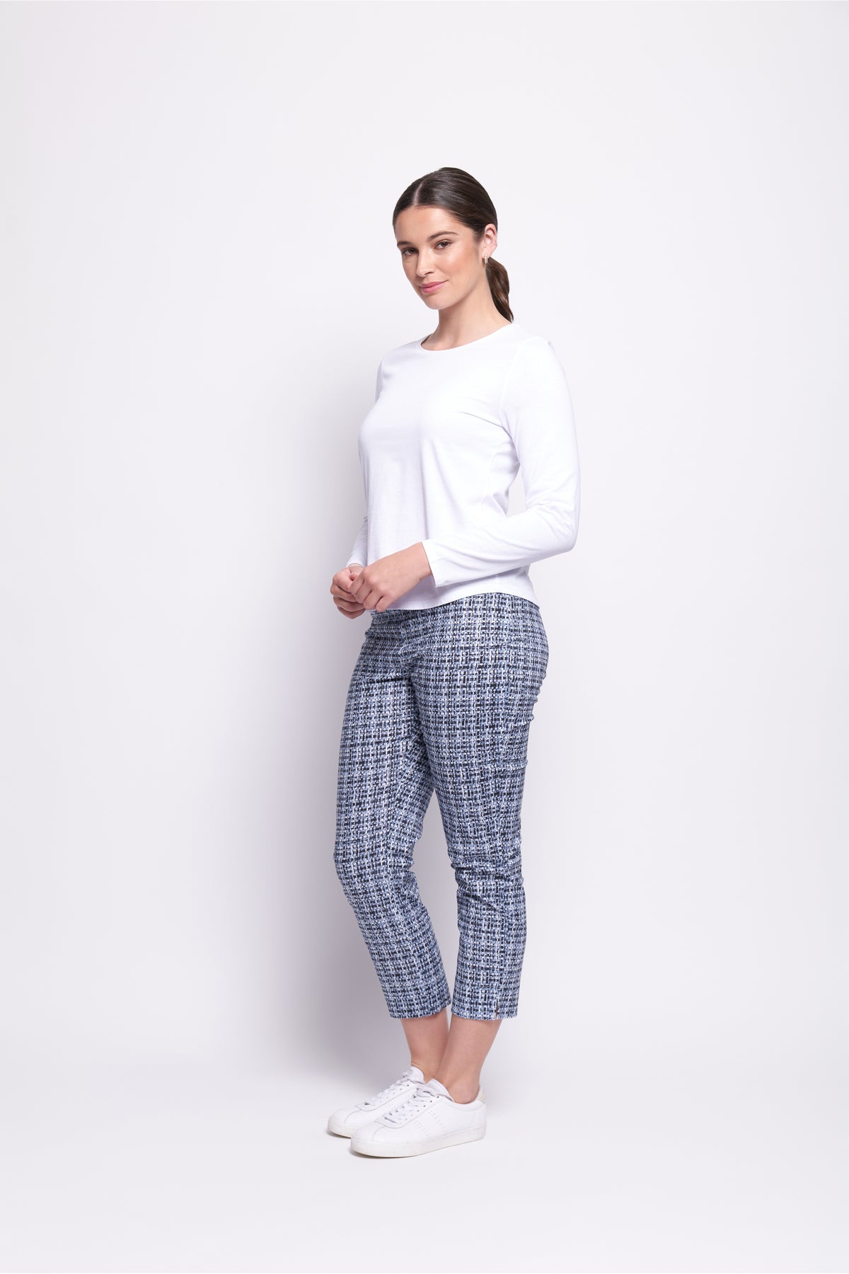 Foil Fuss Free Taper Capri Trapez Pant in Masquerade Print