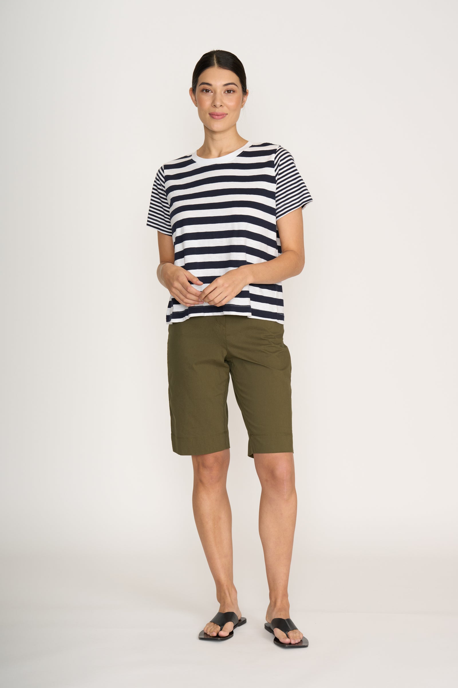 Foil Tee Off Short in Kelp