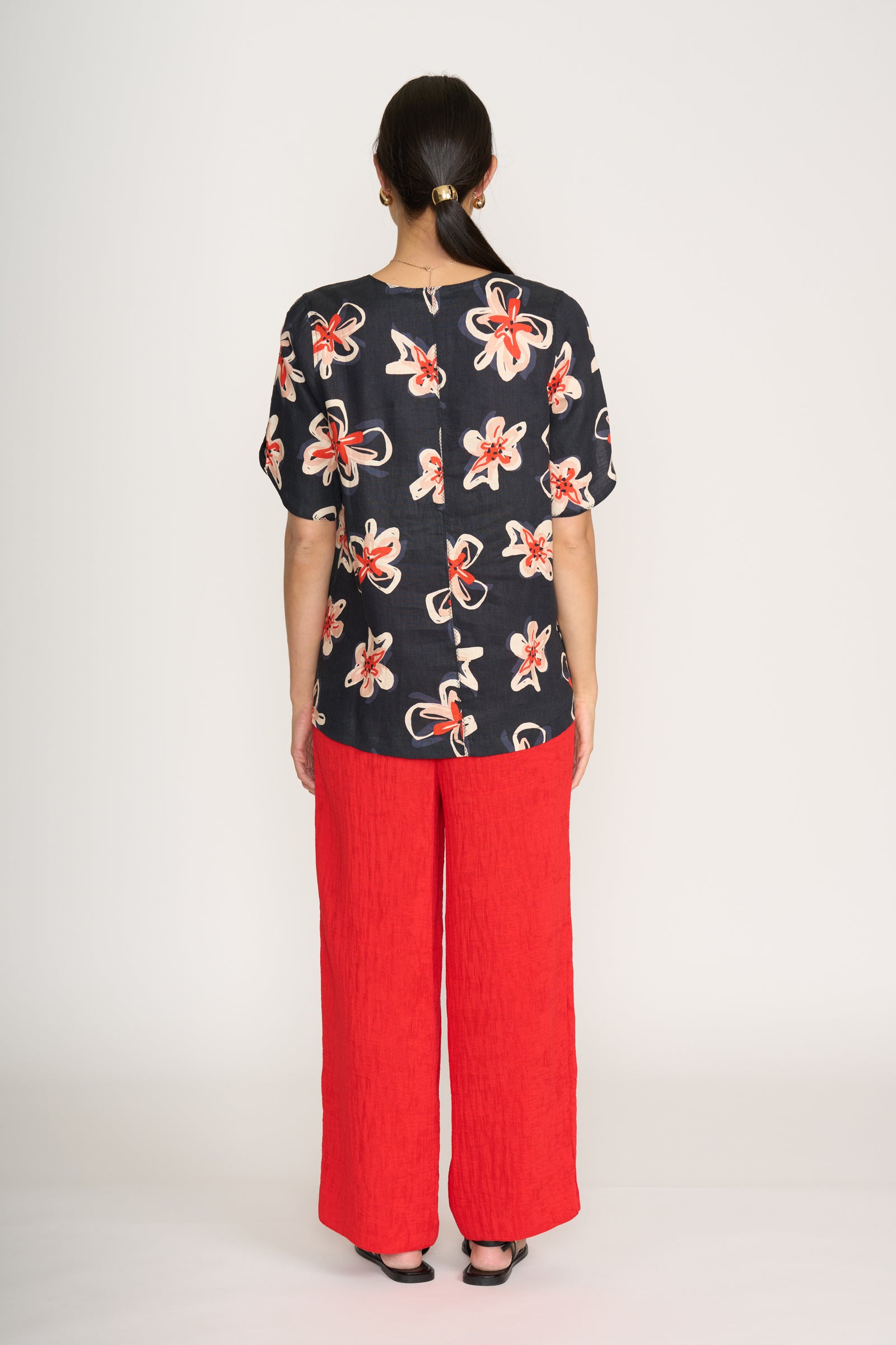 Foil Delightful Top in Flower Doodles