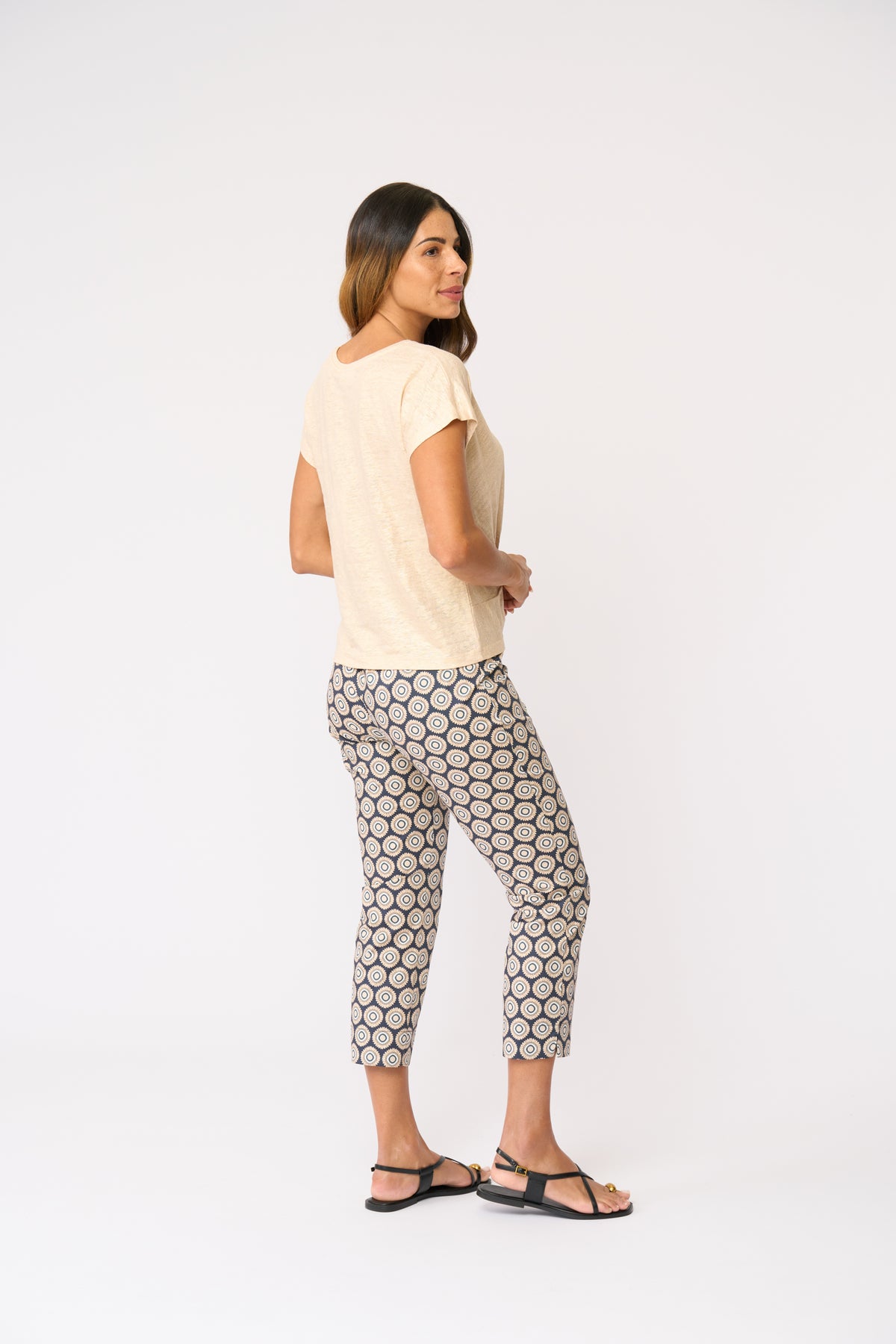 Foil Fuss Free Taper Trapeze Capri Pant in Porto Print