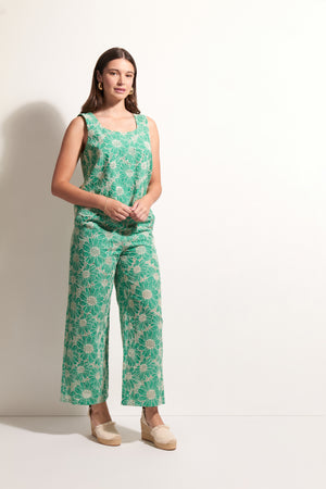 Foil Flower-Ful Shell Top in Green Flower