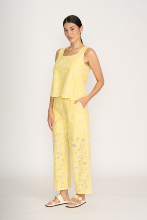 Foil Flower-Ful Shell Top in Yellow Flower