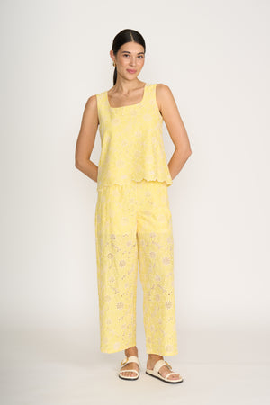 Foil Flower-Ful Shell Top in Yellow Flower