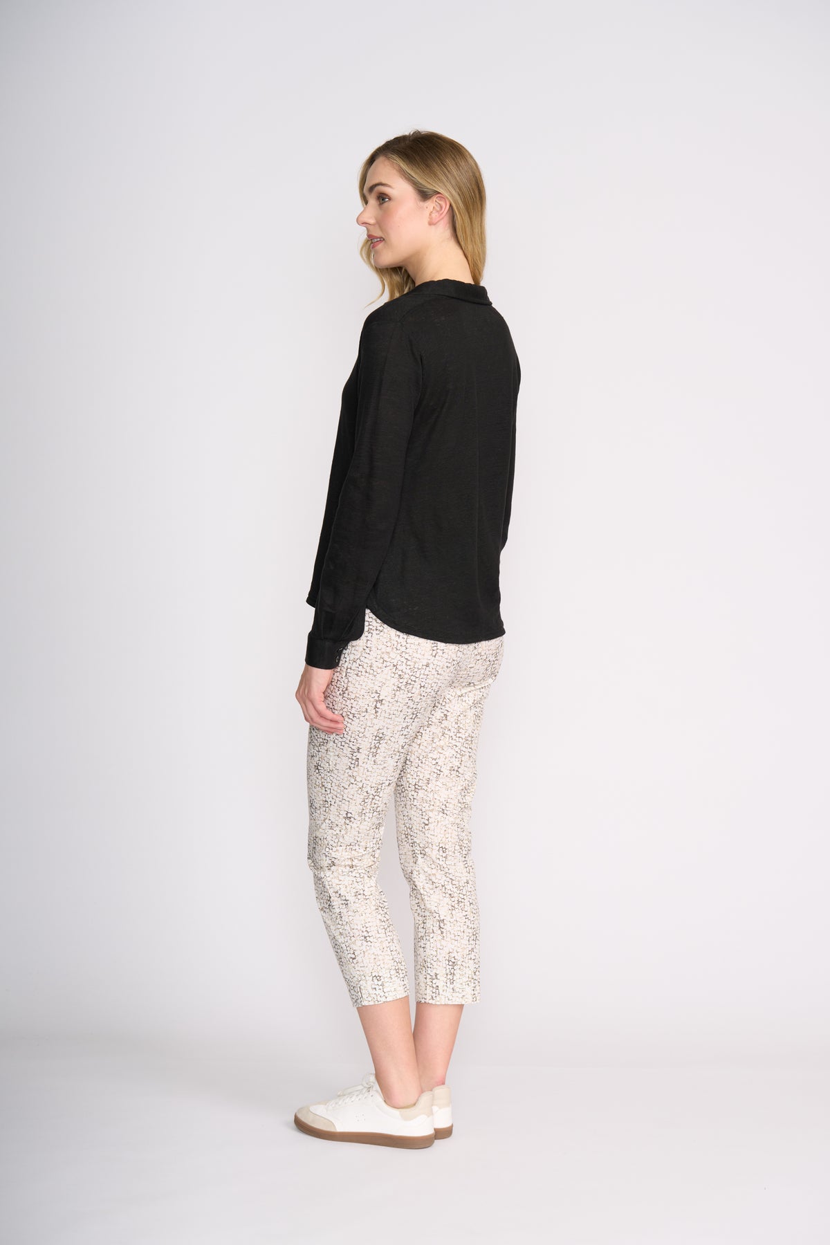 Foil Fuss Free Taper Trapeze Capri Pant in Reptile Print