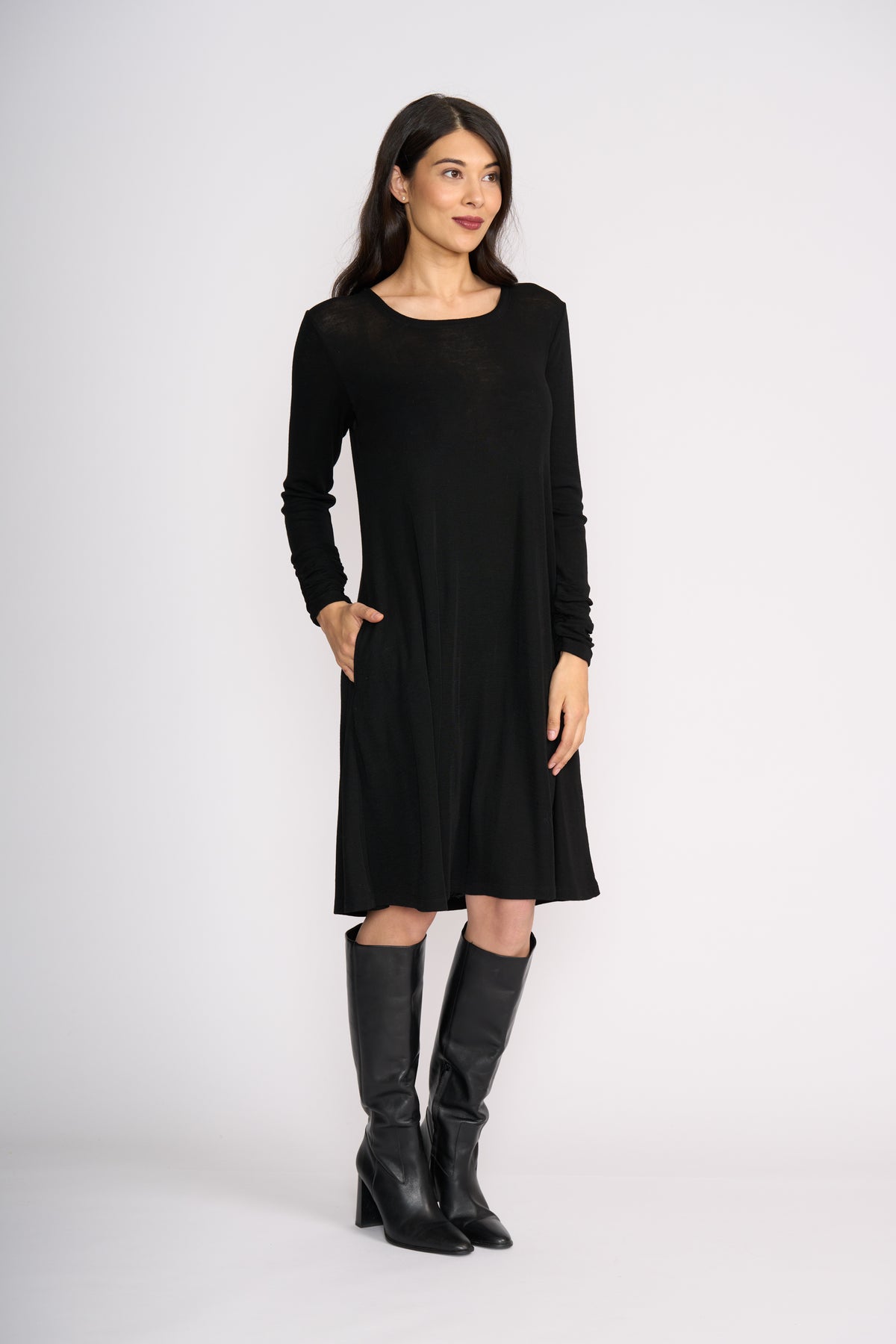 Foil Delightful Dress in Black