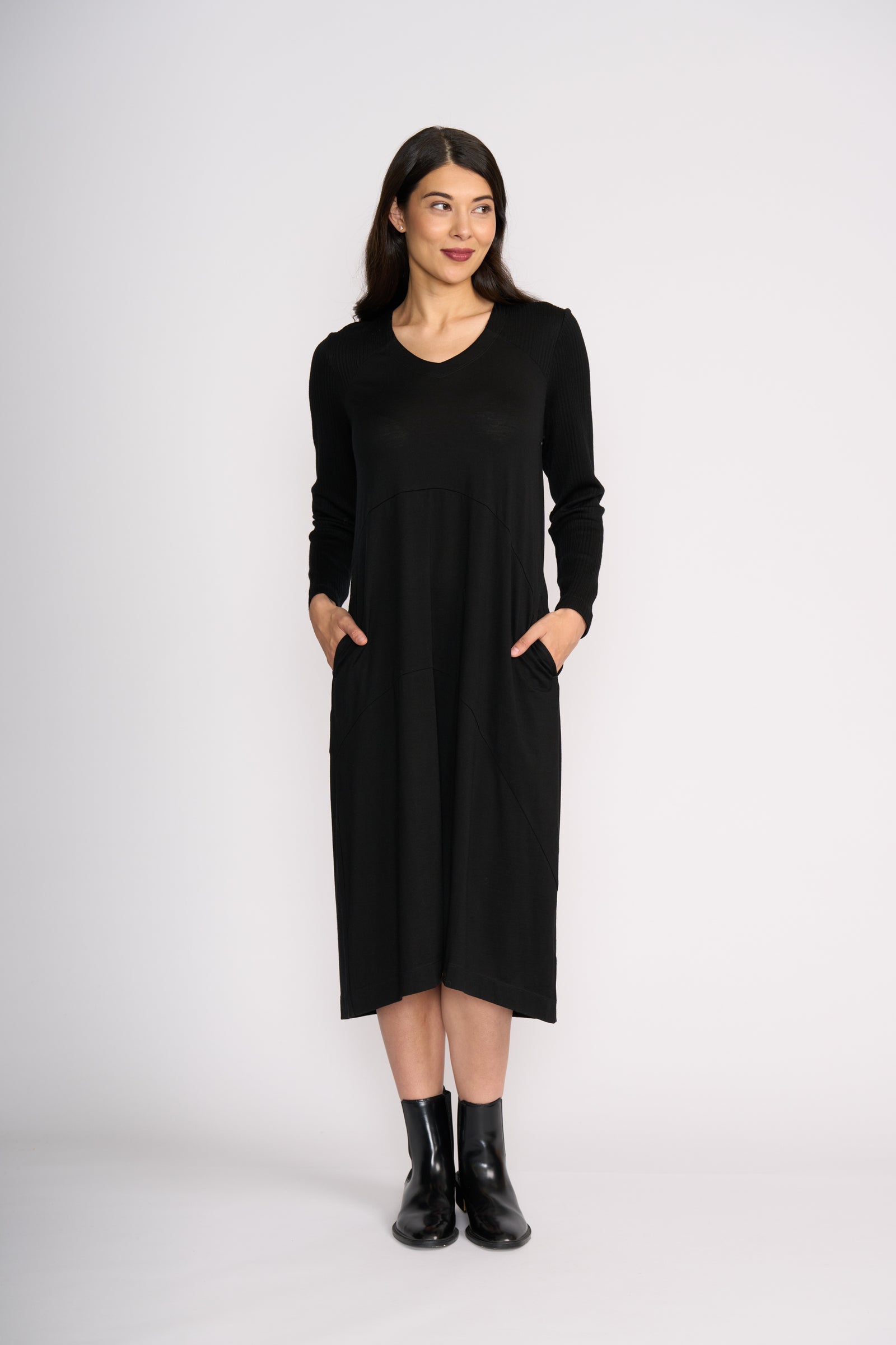 Foil Upper Cut Dress in Black