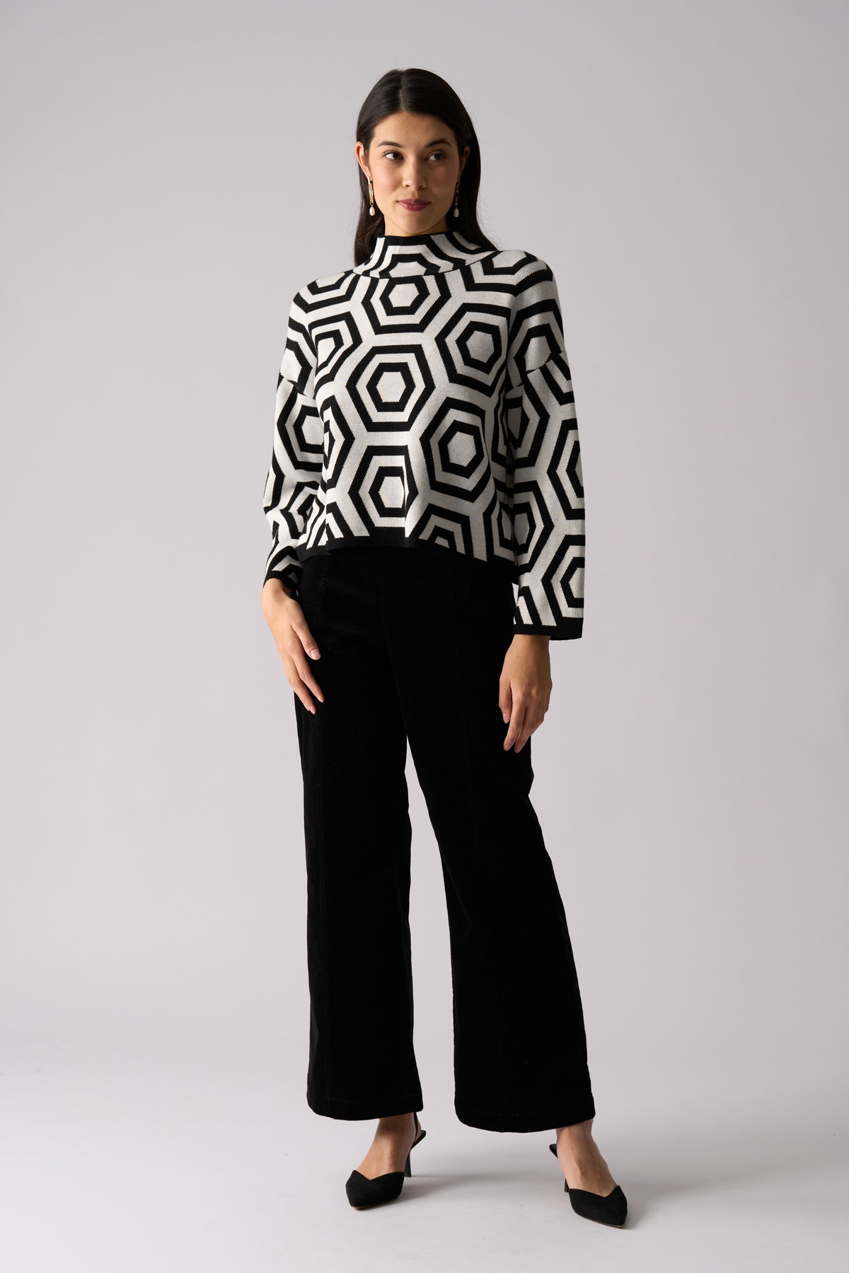 Foil Bee Bold Sweater in Black Hex