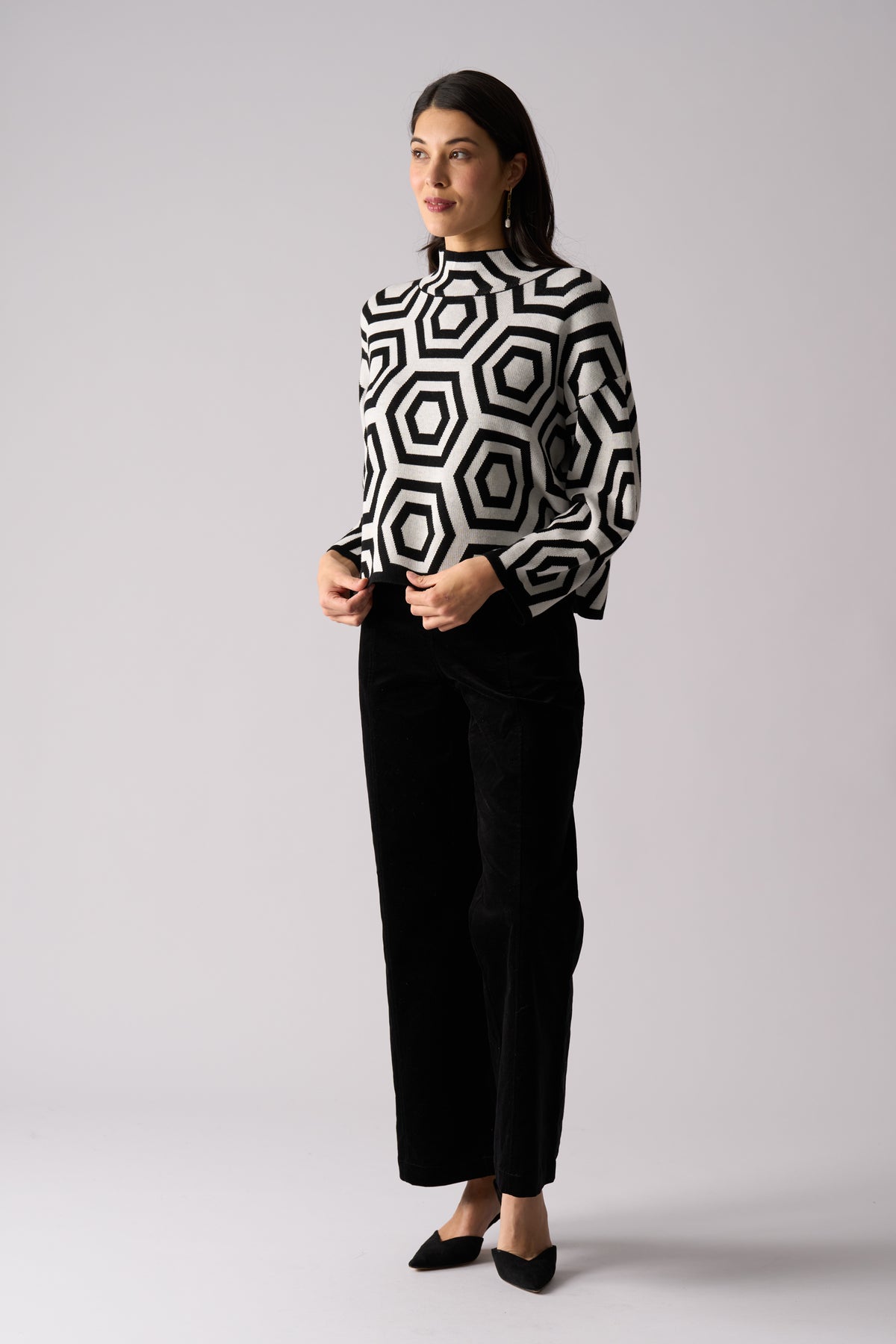 Foil Bee Bold Sweater in Black Hex