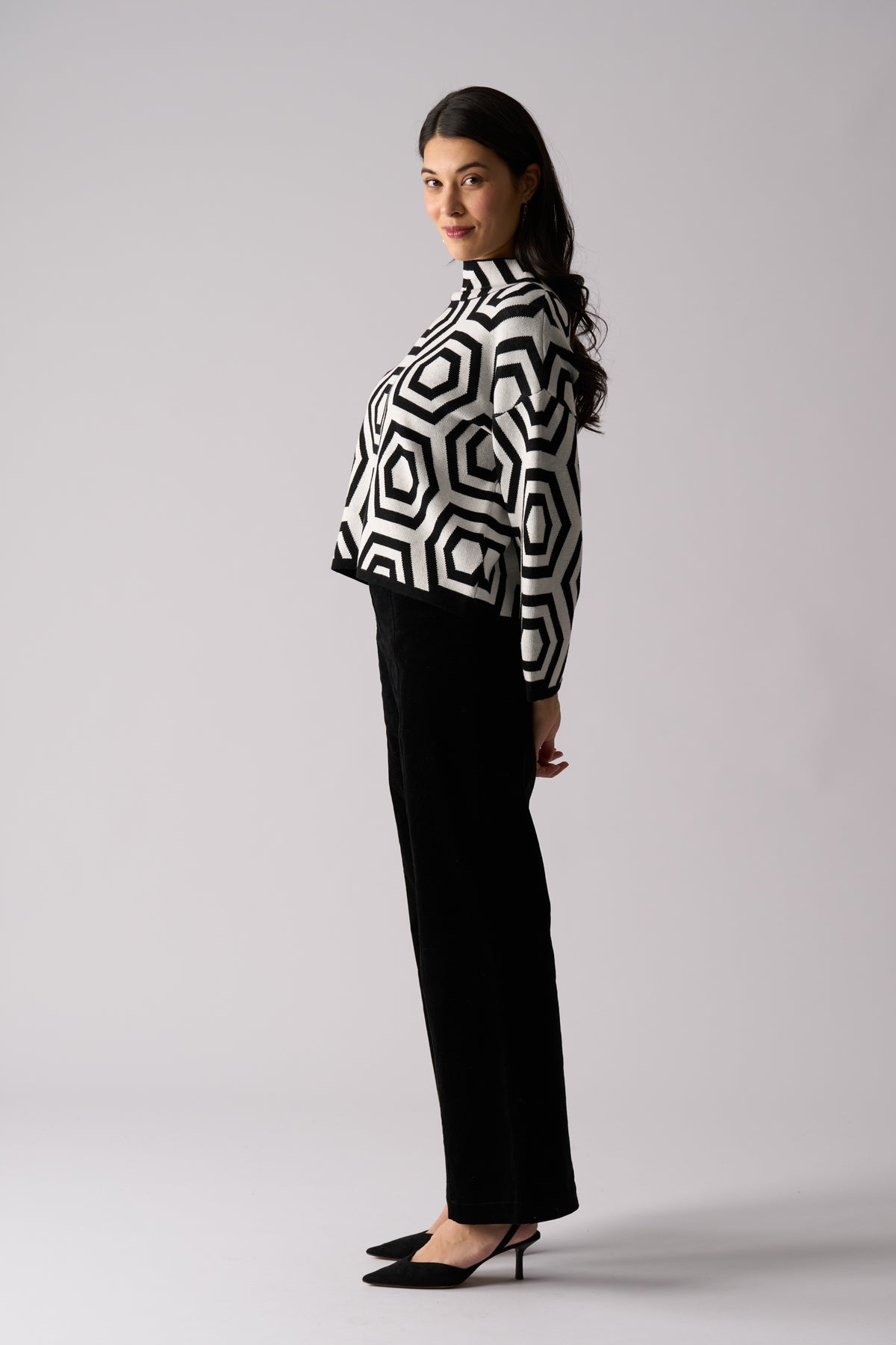 Foil Bee Bold Sweater in Black Hex