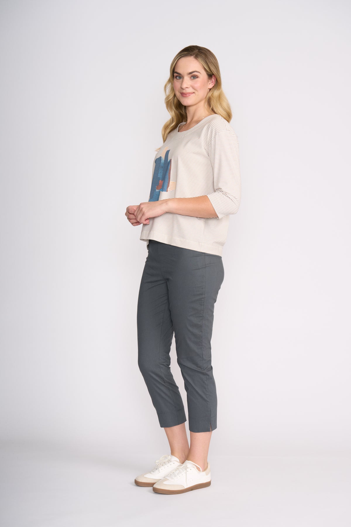 Foil Fuss Free Taper Trapeze Capri Pant in Iron