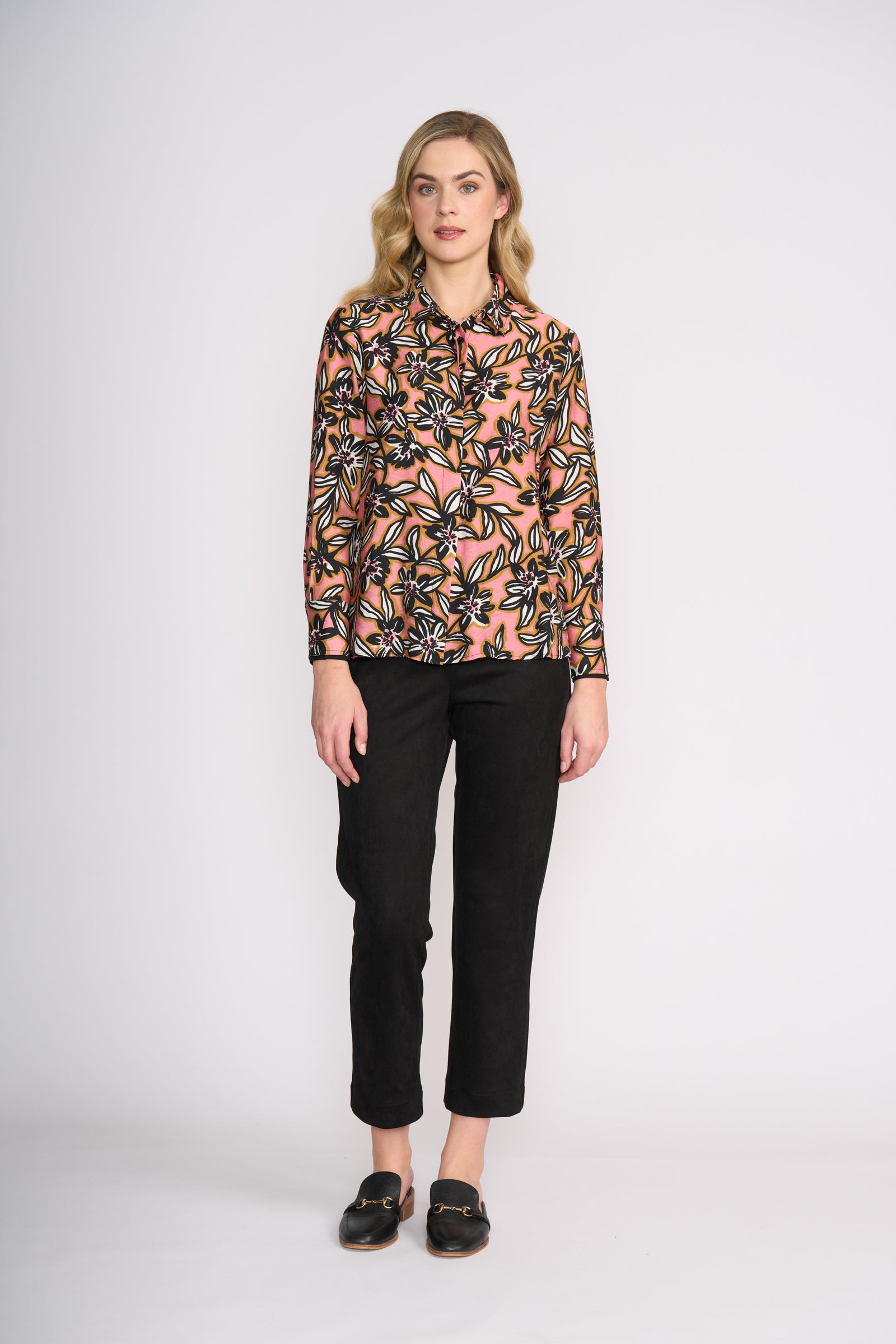 Foil Raiser Pant in Black