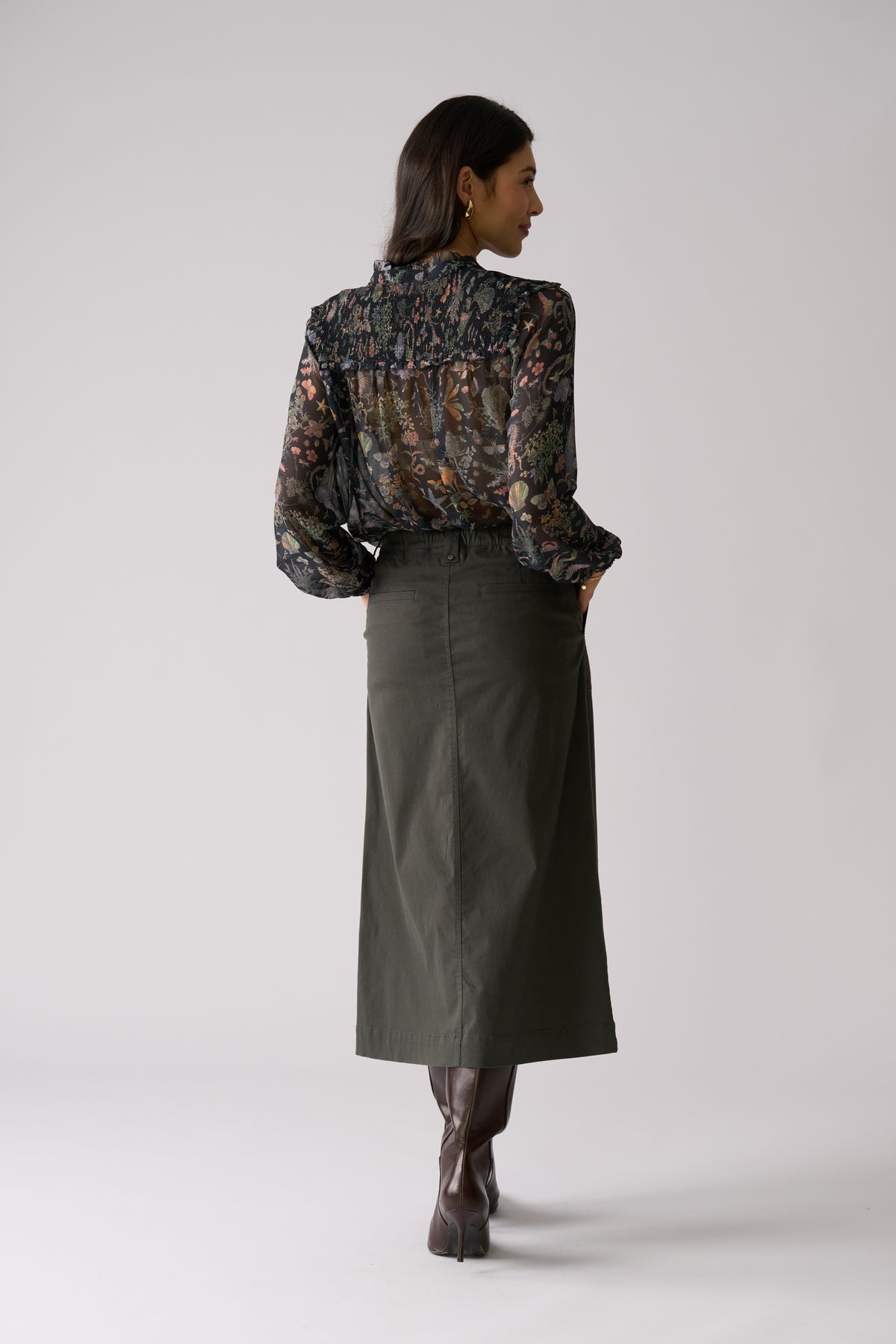 Foil Suave Operator Skirt in Dark Sage
