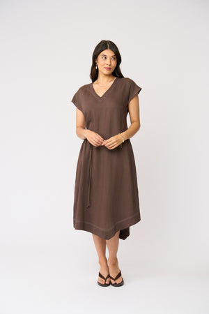 Foil Point Of View Dress in Cocoa