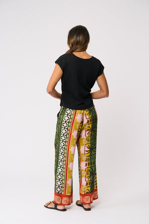 Foil Look Sharp Top in Midnight