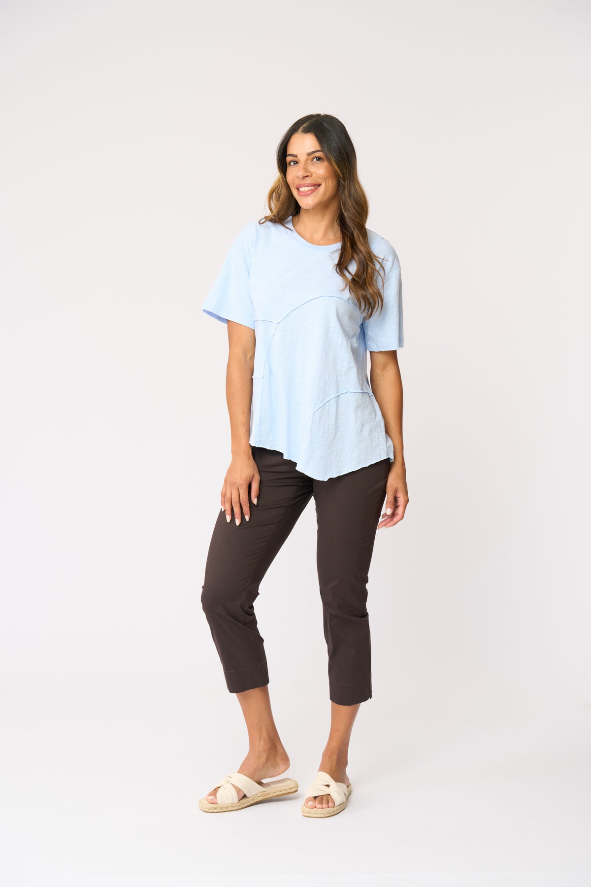 Foil Fuss Free Taper Trapeze Capri Pant in Sable