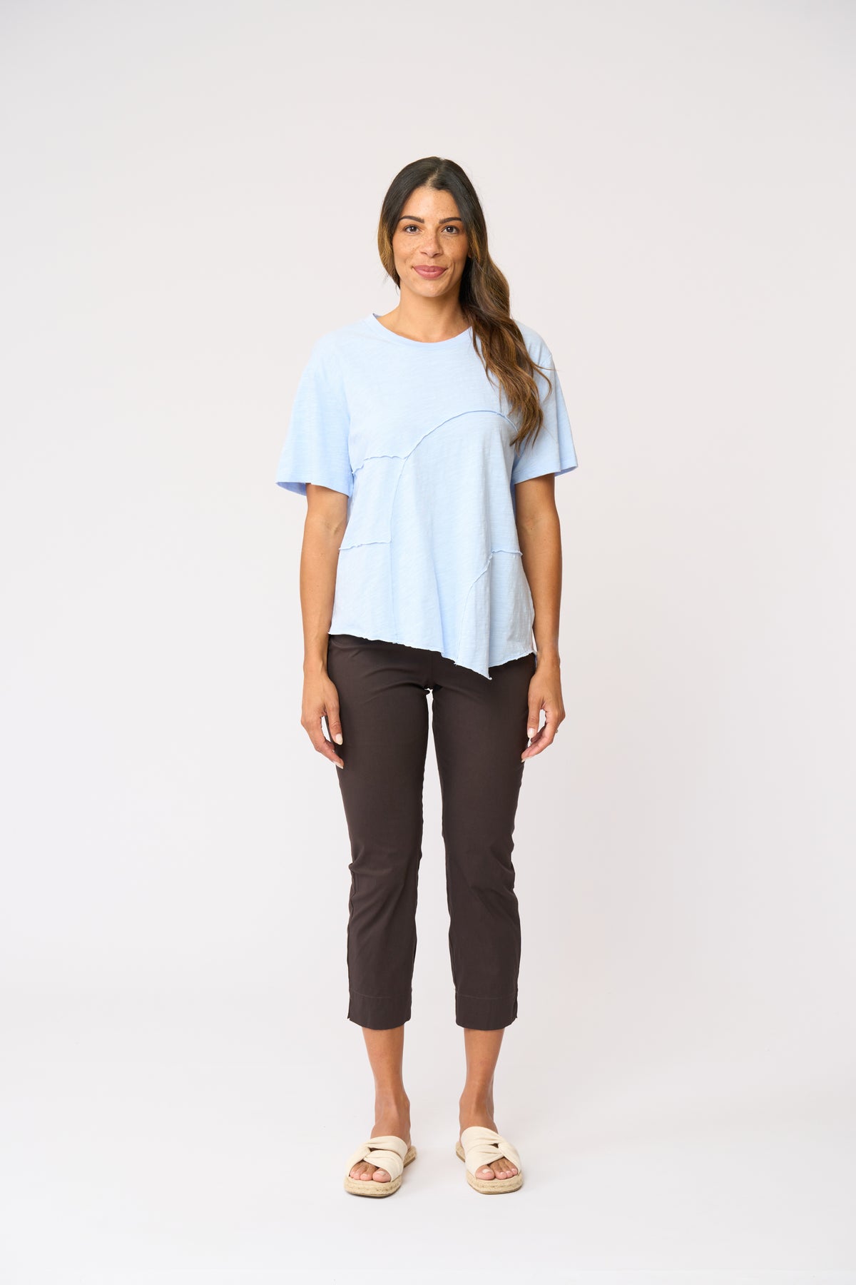 Foil Fuss Free Taper Trapeze Capri Pant in Sable