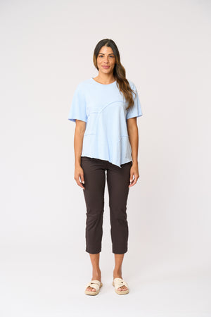 Foil Fuss Free Taper Trapeze Capri Pant in Sable