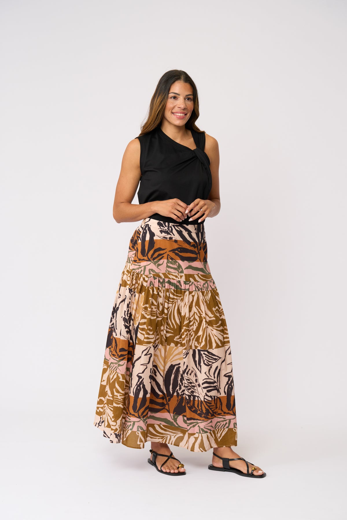 Foil Top Knotch Top in Black