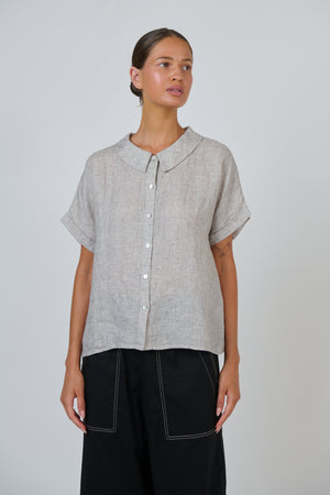 Naturals by O & J Point Collar Shirt in Chai
