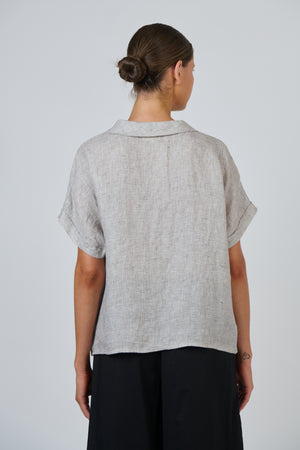 Naturals by O & J Point Collar Shirt in Chai
