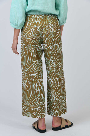 Naturals by O & J Linen Pant in Windsor