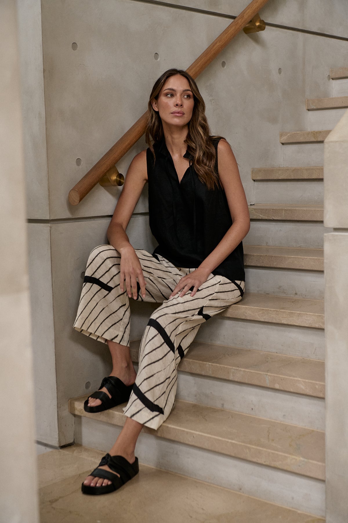 Naturals by O & J Linen Pant in Isobars