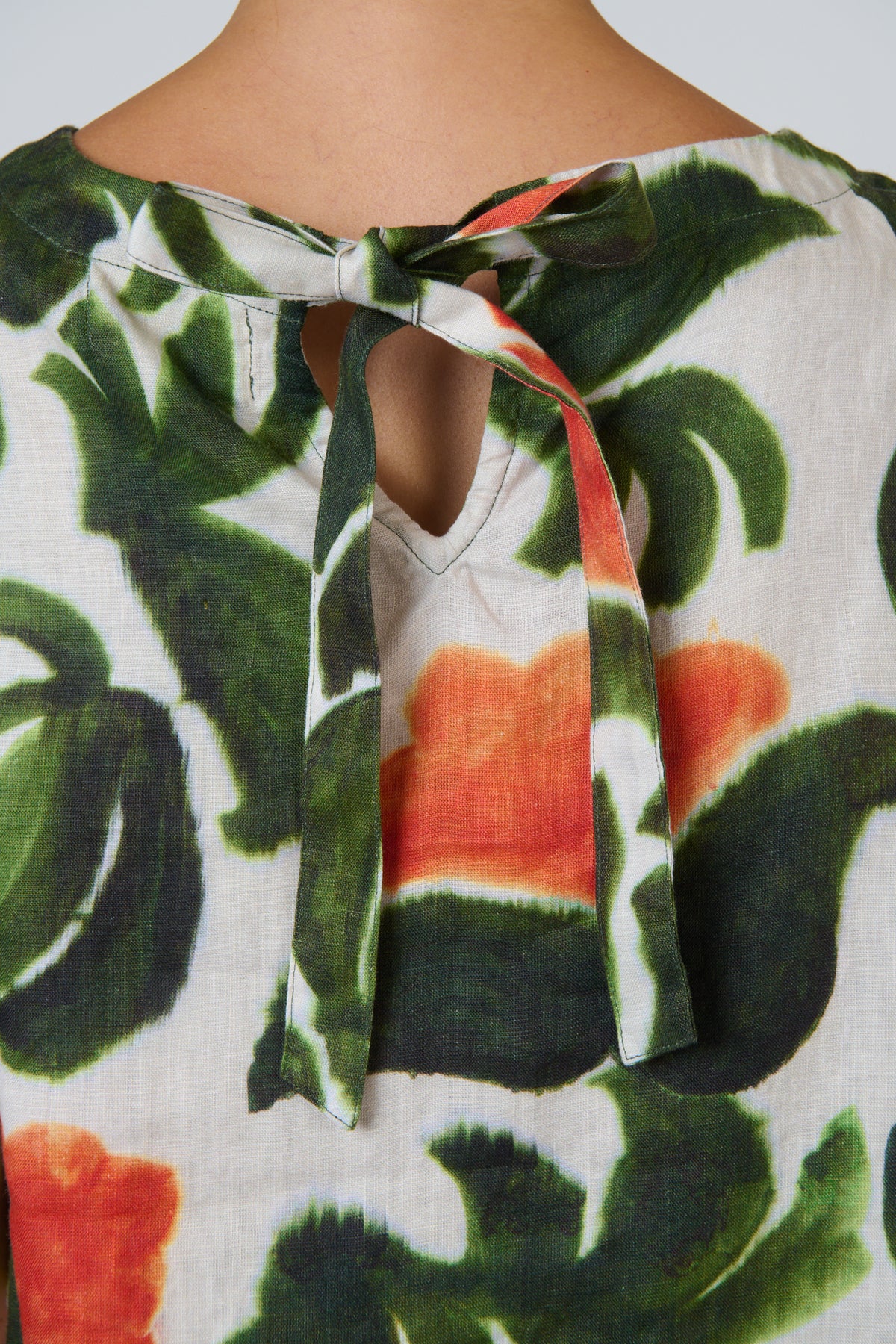Naturals by O & J Linen Tank in Tuileries