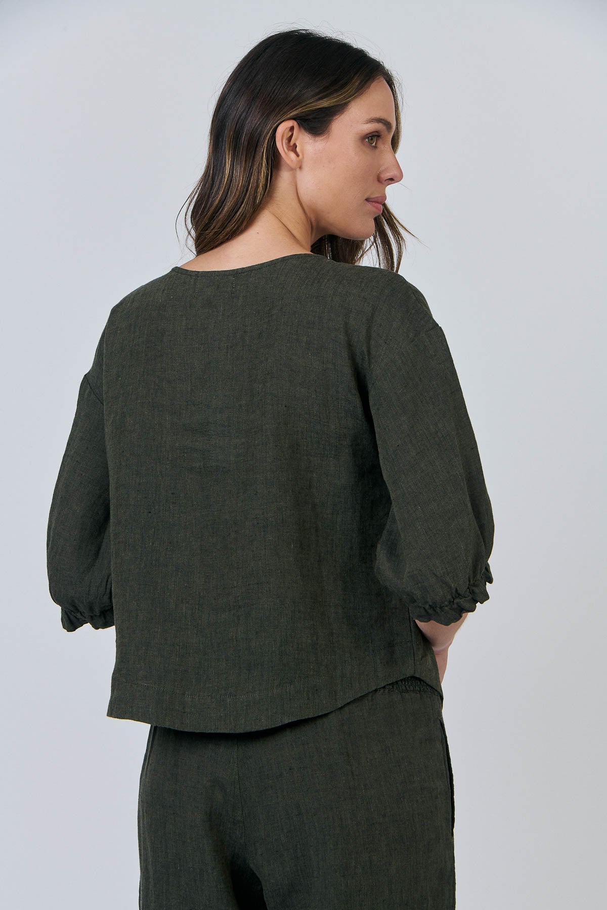 Naturals by O & J Shell Button Shirt in Licorice