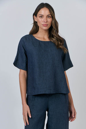 Naturals by O & J Pure Ease Linen Top in Poseidon