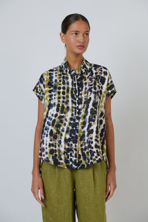 Naturals by O & J Mandarin Collar Shirt in Lichen