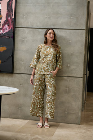 Naturals by O & J Linen Pant in Windsor