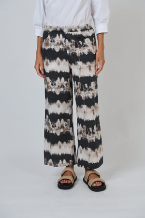 Naturals by O & J Pull On Pant in Eruption