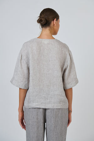 Naturals by O & J Escape Linen Top in Chai