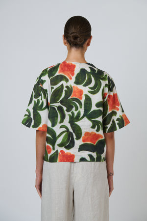 Naturals by O & J Escape Linen Top in Tuileries