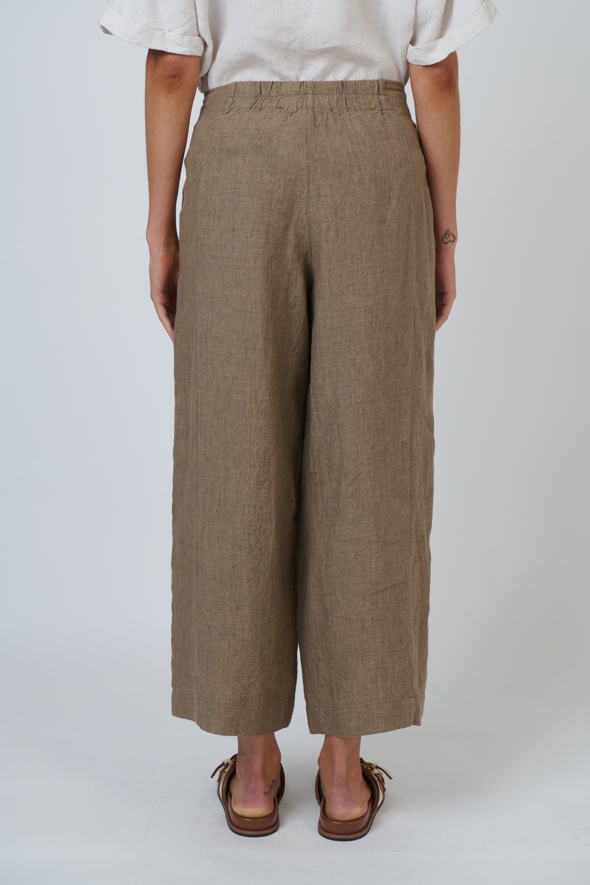 Naturals by O & J Wide Leg Linen Pant in Agate