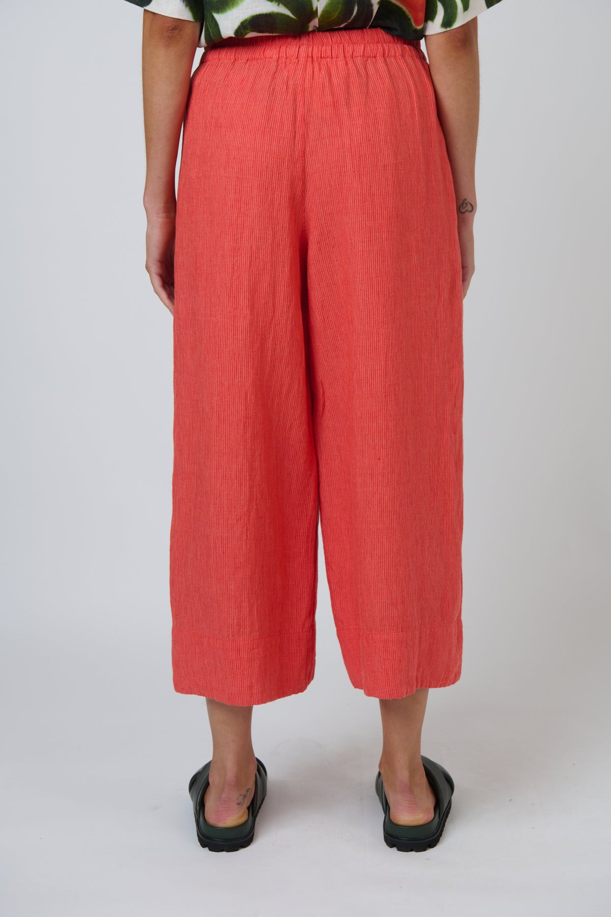 Naturals by O & J Linen Pant in Sunset Stripe