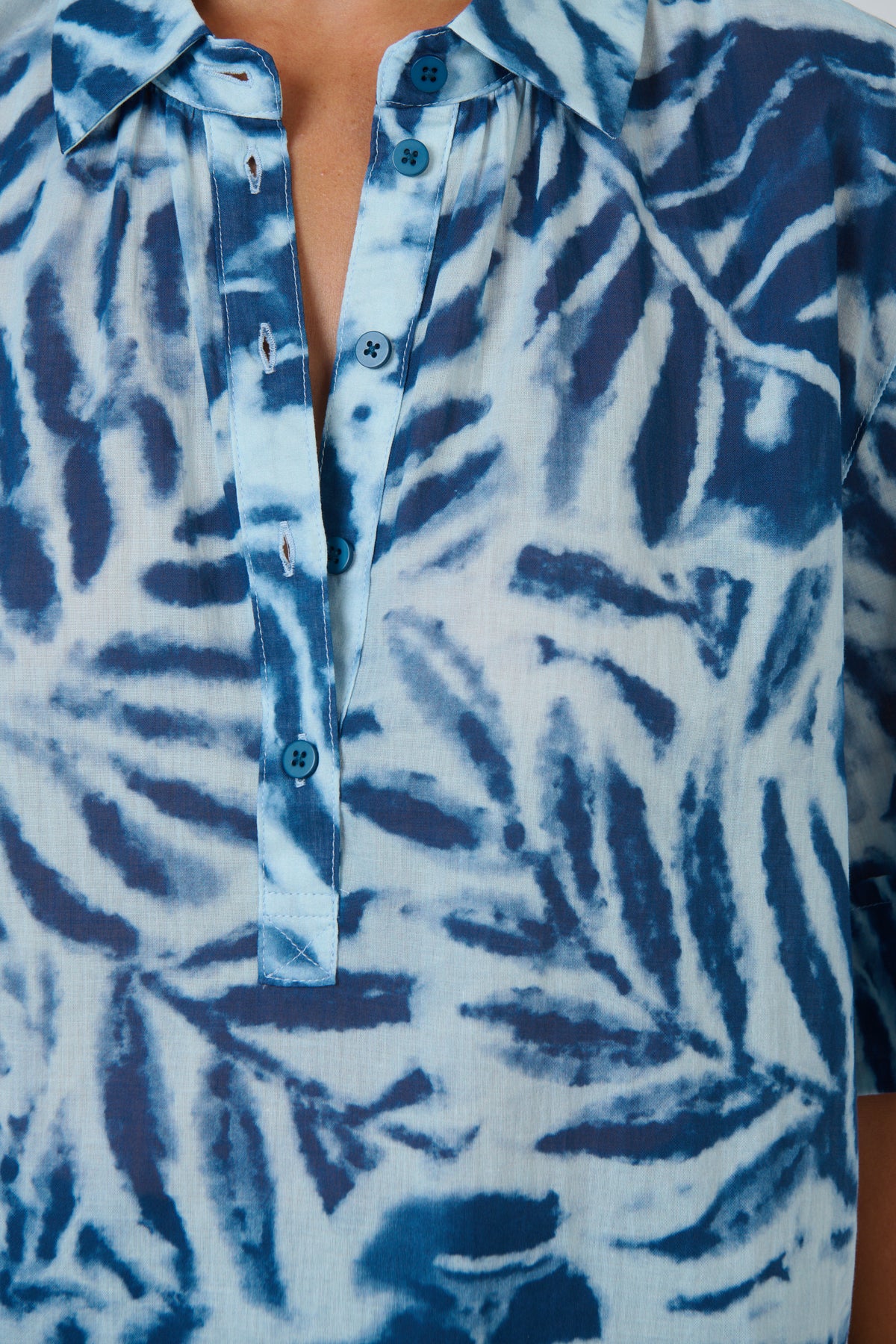 Naturals by O & J Cotton Top in Palmier