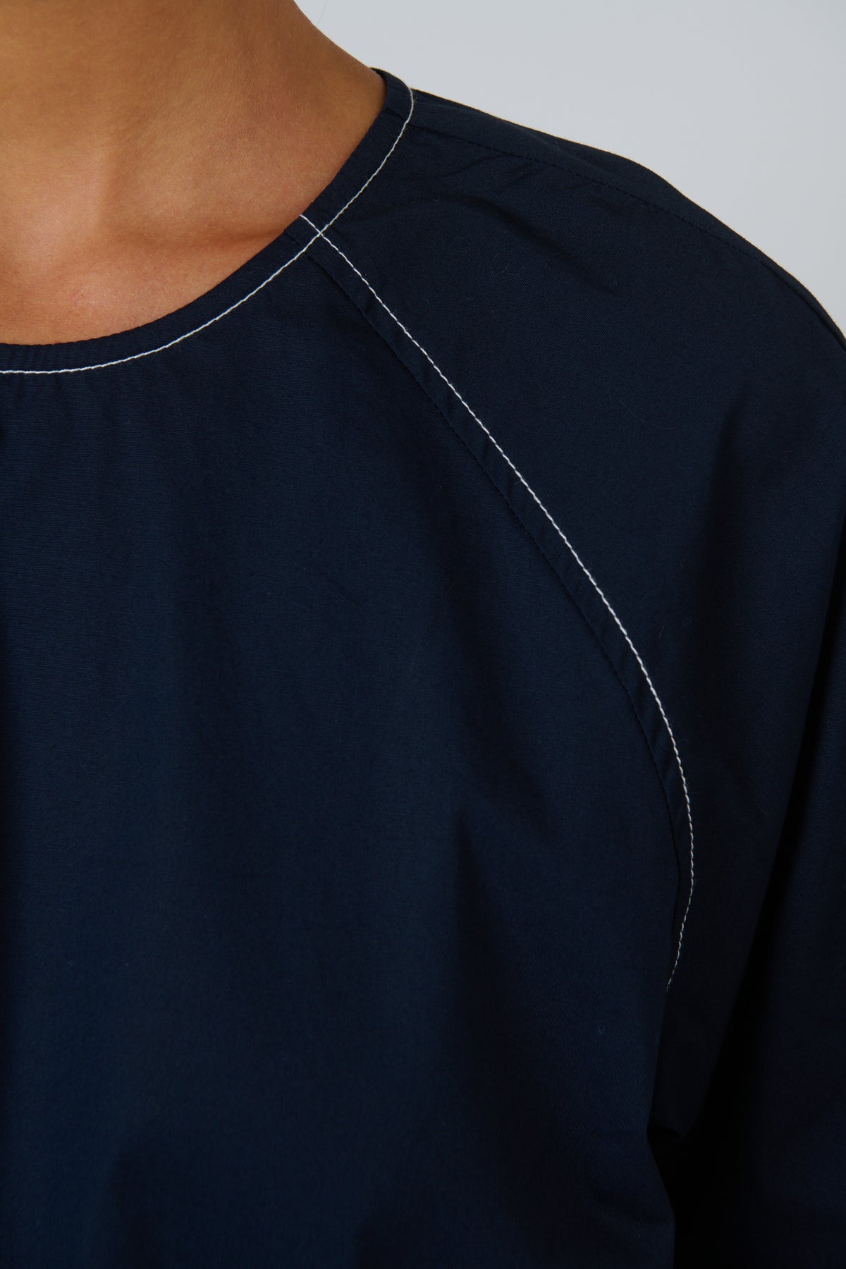 Naturals by O & J Relaxed Cotton Poplin Top in Ink