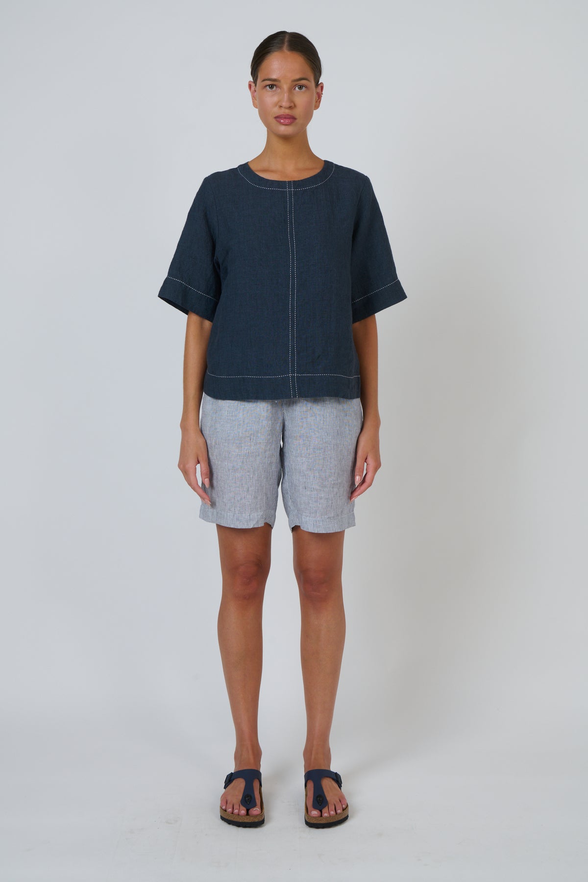 Naturals by O & J Linen Top in Gunsmoke