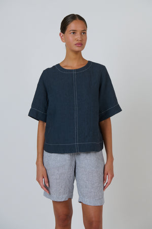 Naturals by O & J Linen Top in Gunsmoke