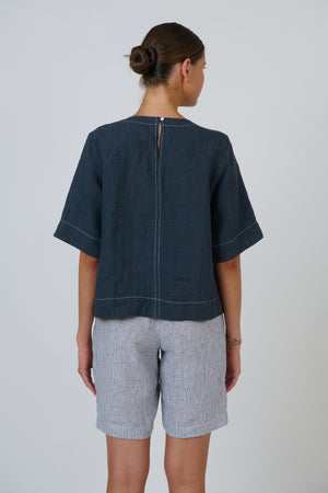 Naturals by O & J Linen Top in Gunsmoke