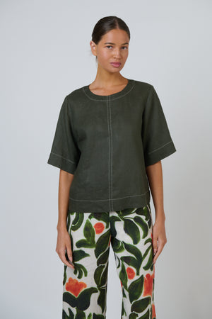 Naturals by O & J Linen Top in Topiary