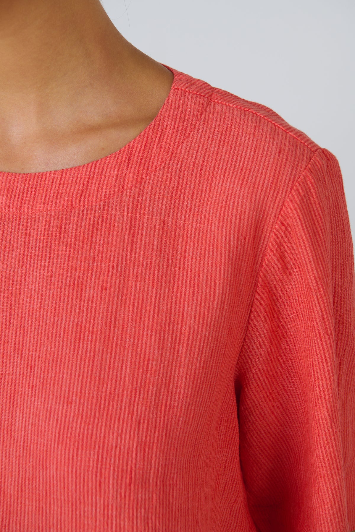 Naturals by O & J Linen Top in Sunset Strip